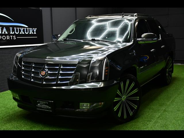 Green 2013 Cadillac Escalade EXT Pickup Truck All-Wheel Drive Automatic