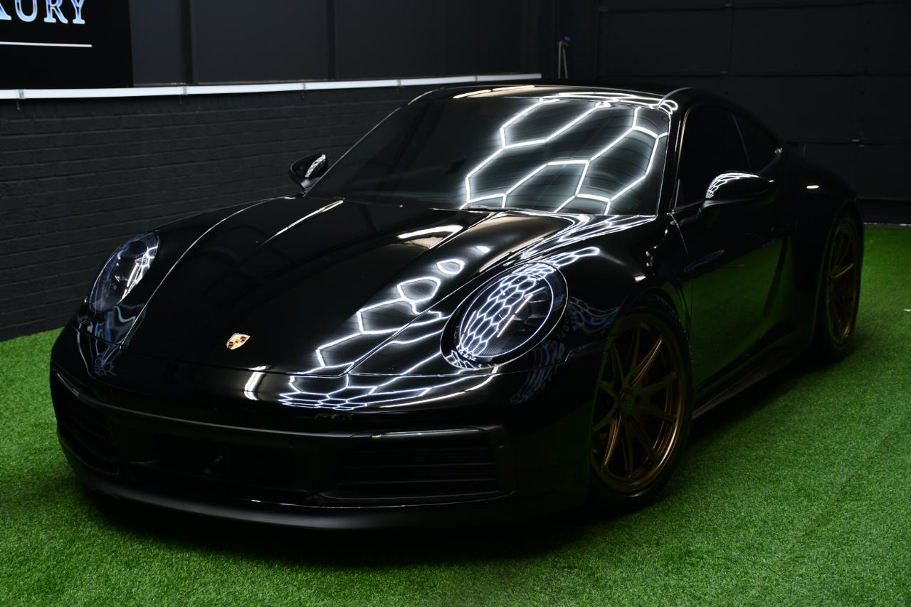 Porsche 911 Carrera 4S 2D Coupe 2020