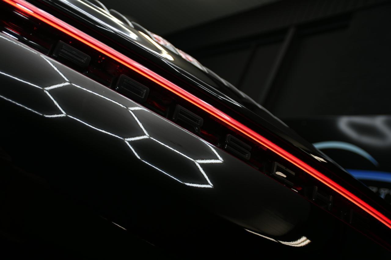 Porsche 911 Carrera 4S 2D Coupe 2020