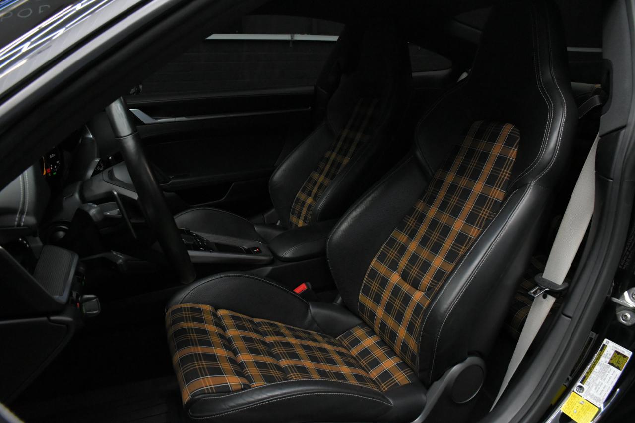 Porsche 911 Carrera 4S 2D Coupe 2020