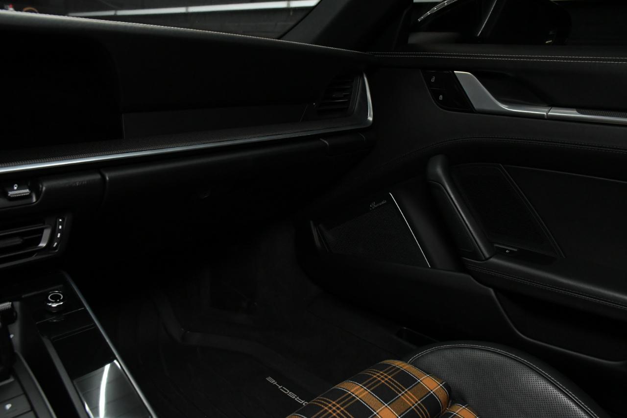 Porsche 911 Carrera 4S 2D Coupe 2020