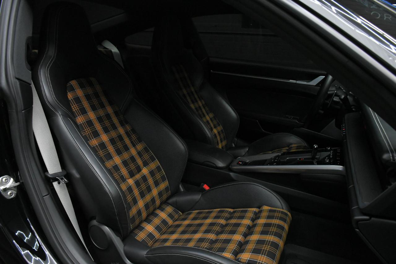 Porsche 911 Carrera 4S 2D Coupe 2020