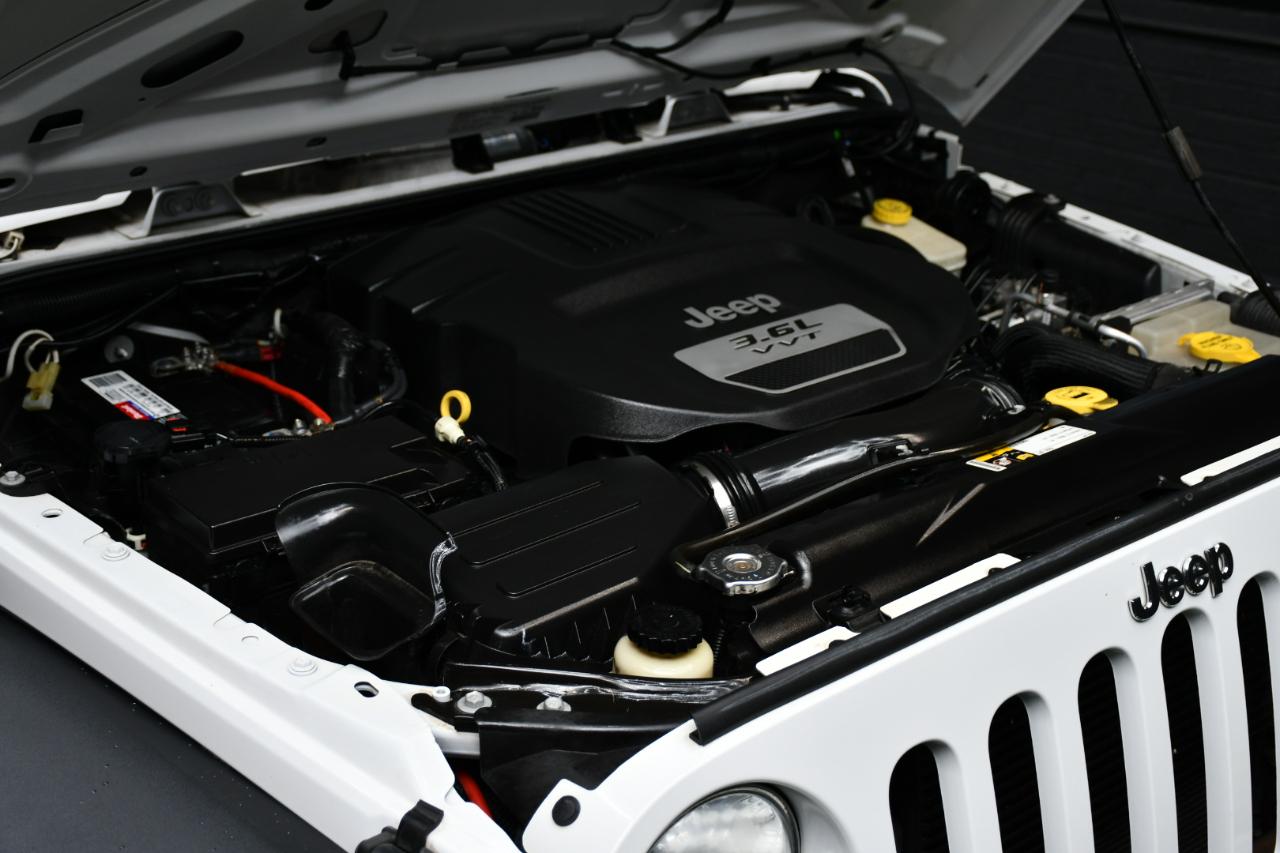 Jeep Wrangler Unlimited Sport 4WD 2013