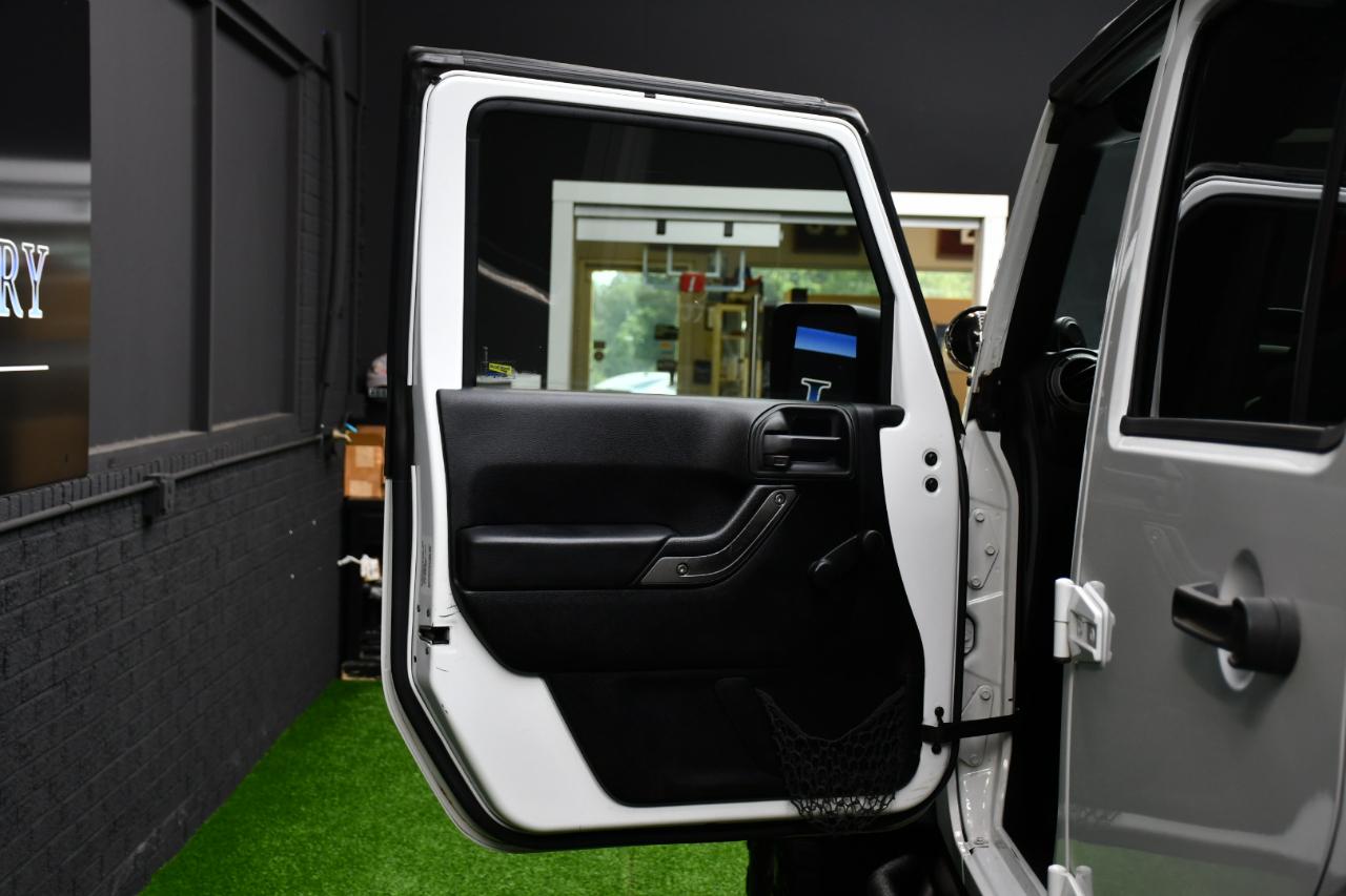 Jeep Wrangler Unlimited Sport 4WD 2013