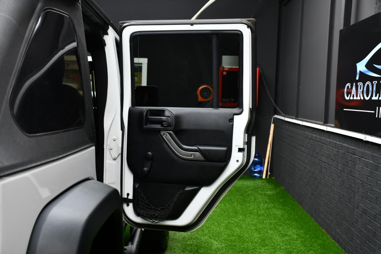 Jeep Wrangler Unlimited Sport 4WD 2013