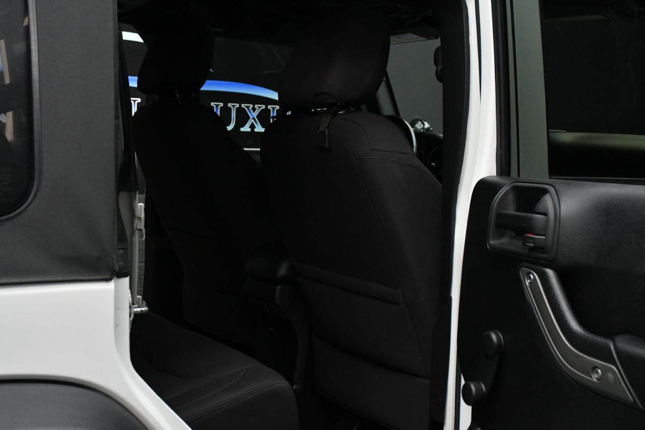 Jeep Wrangler Unlimited Sport 4WD 2013
