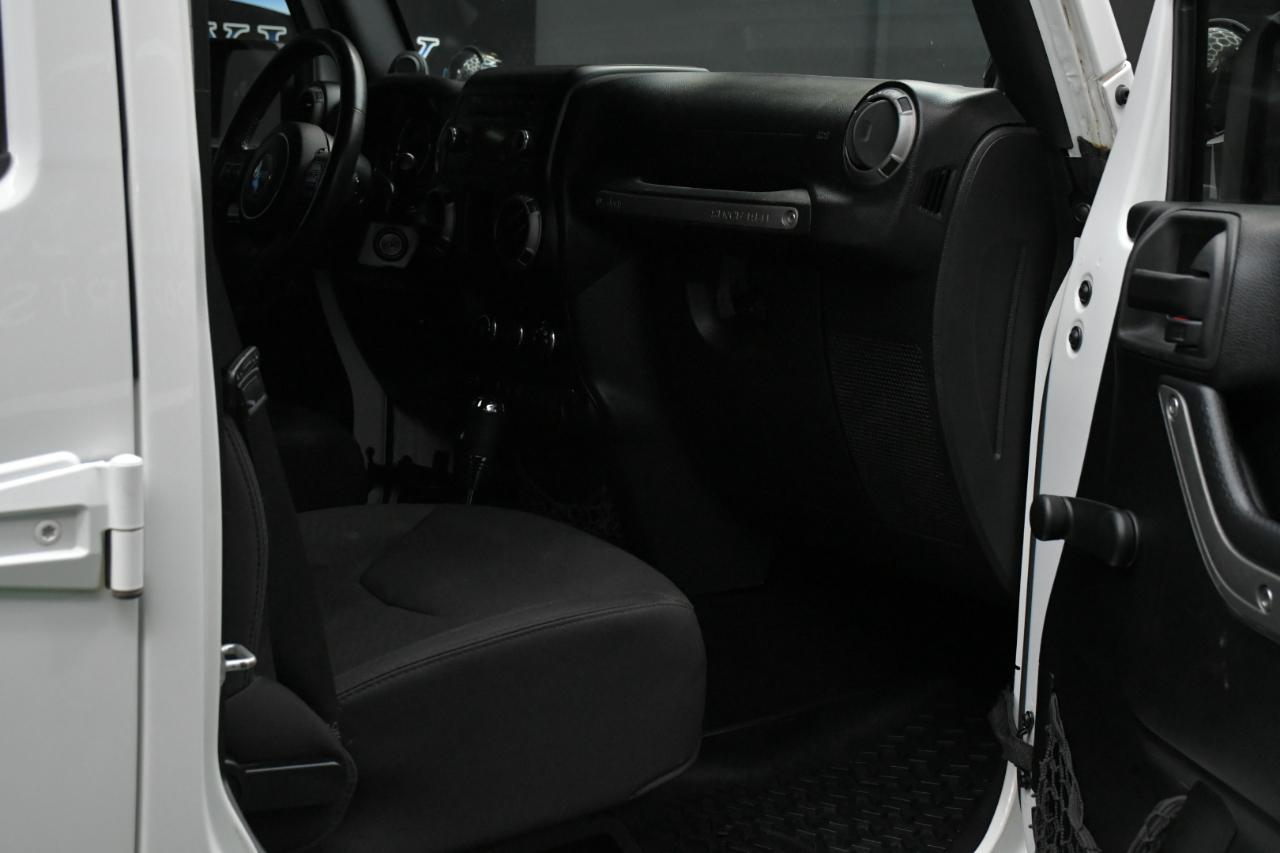 Jeep Wrangler Unlimited Sport 4WD 2013