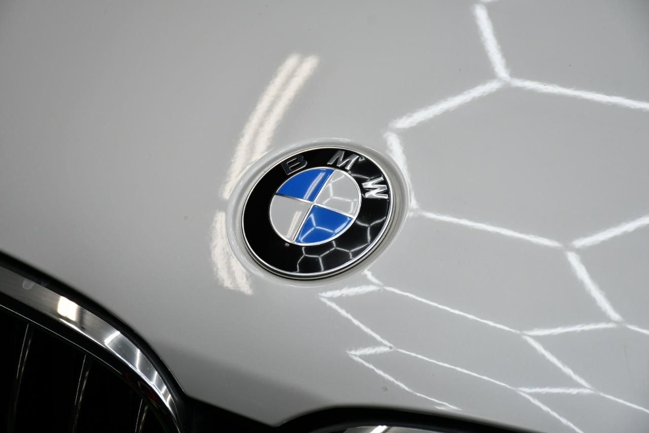 BMW 7-Series 750i 2016