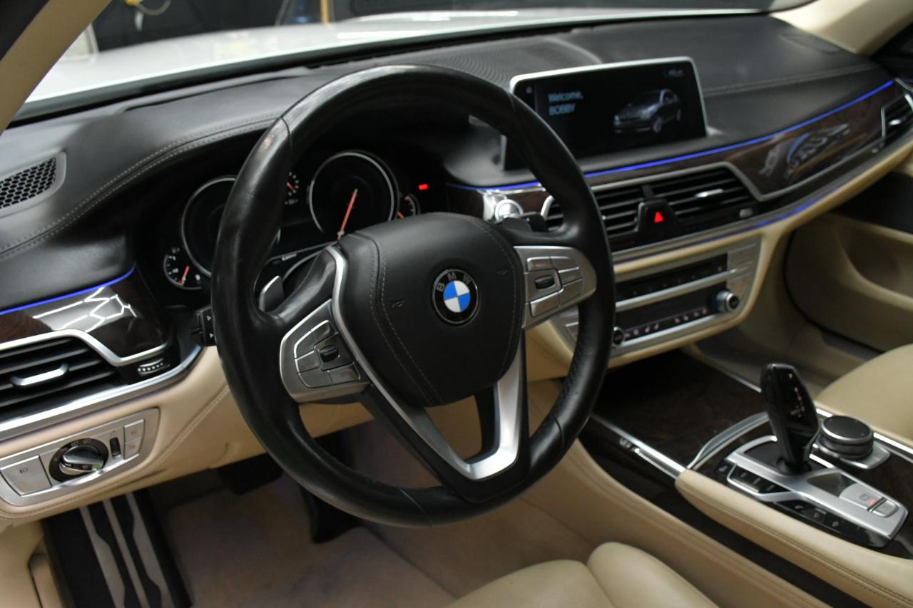 BMW 7-Series 750i 2016