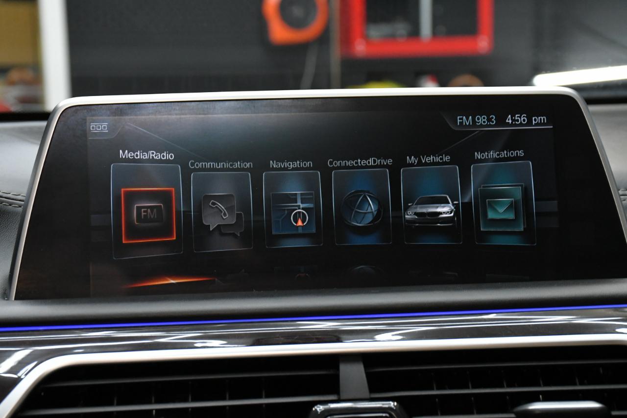 BMW 7-Series 750i 2016