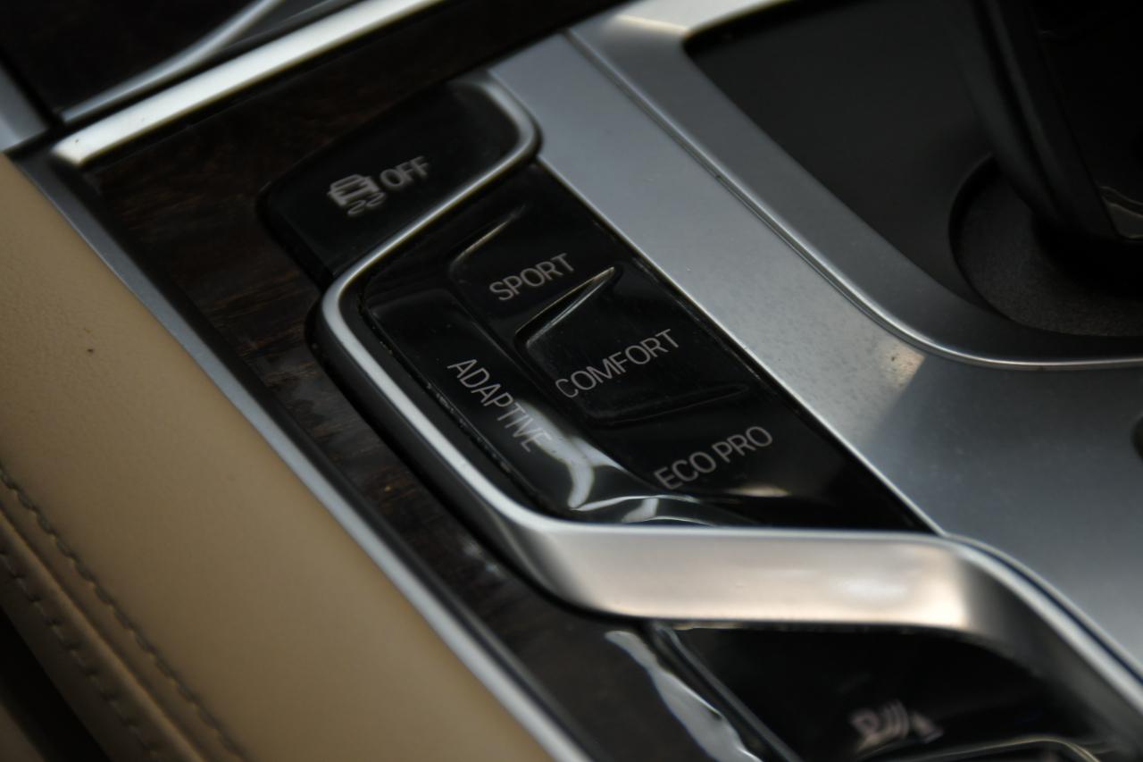BMW 7-Series 750i 2016