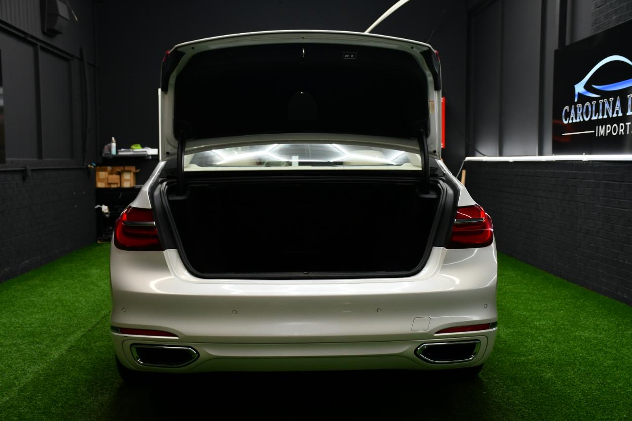 BMW 7-Series 750i 2016