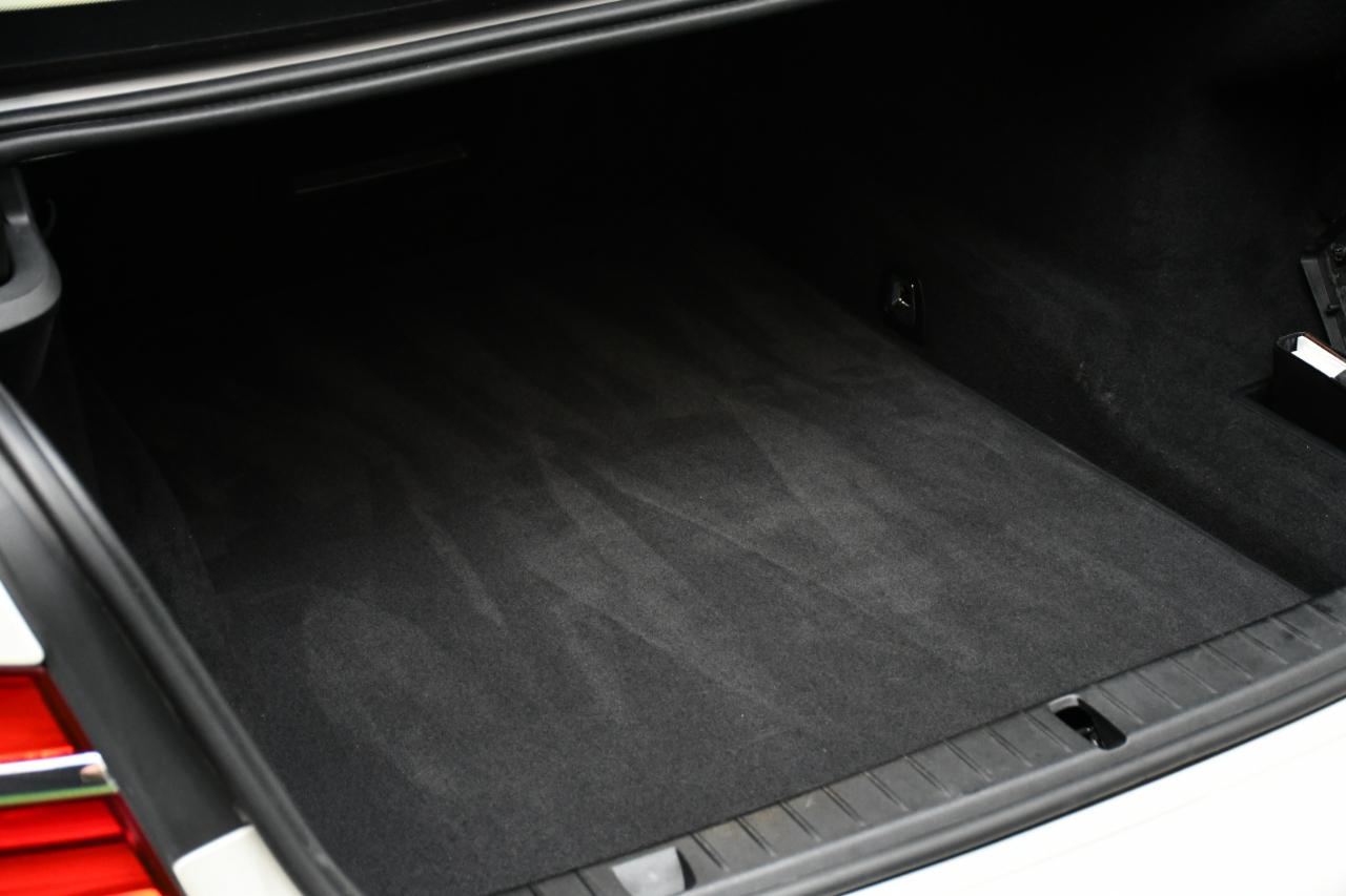 BMW 7-Series 750i 2016