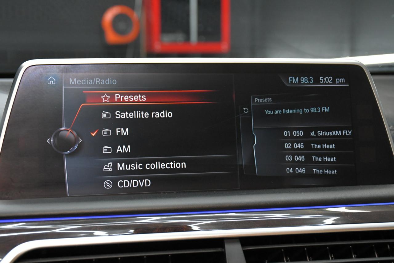 BMW 7-Series 750i 2016