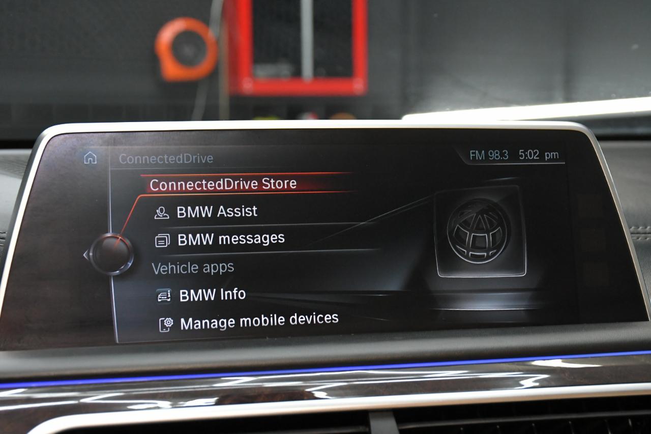 BMW 7-Series 750i 2016