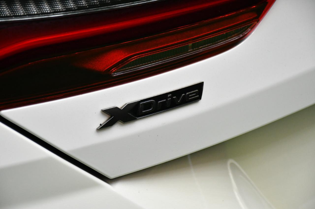 BMW 8-Series M850i xDrive Convertible 2019