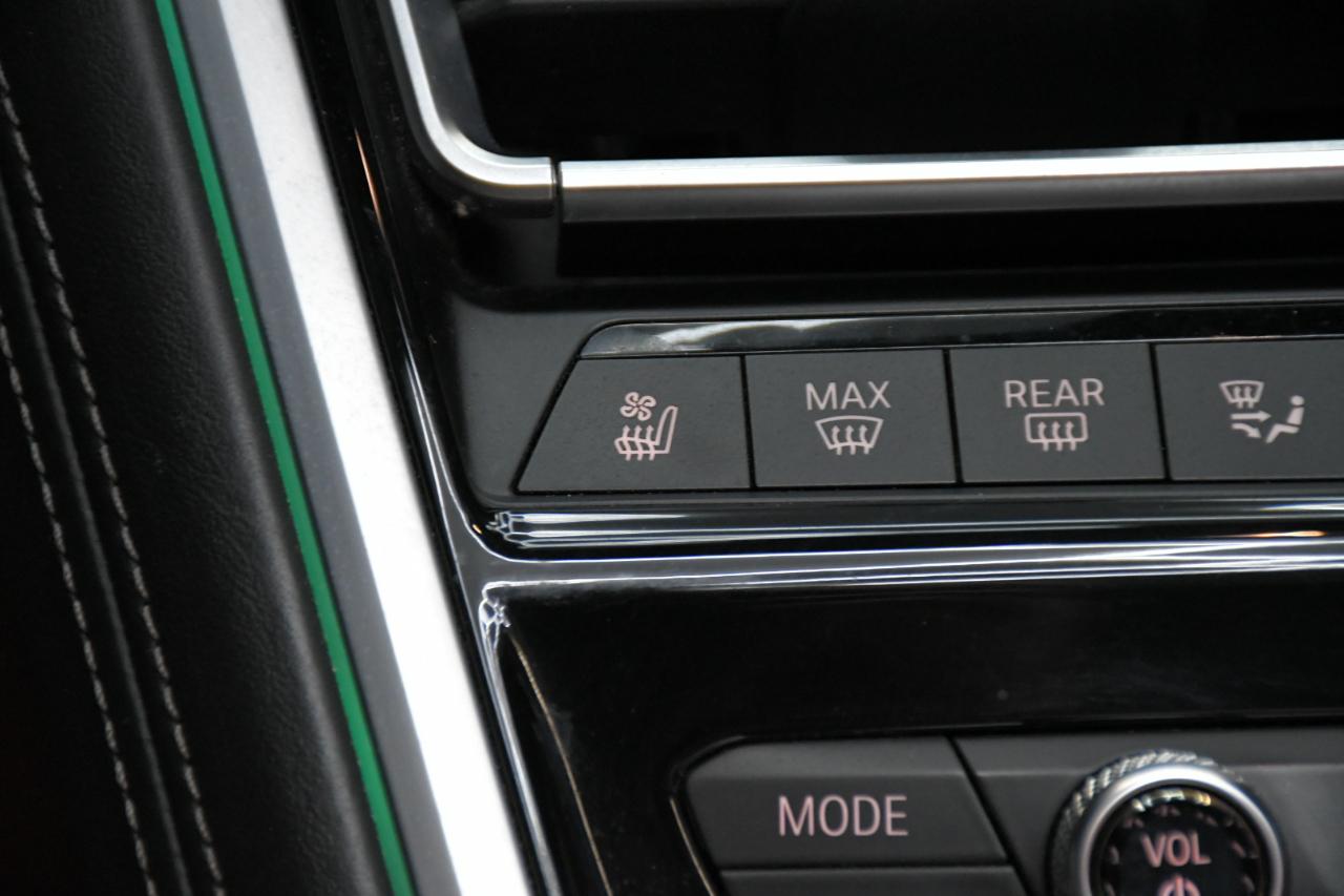 BMW 8-Series M850i xDrive Convertible 2019