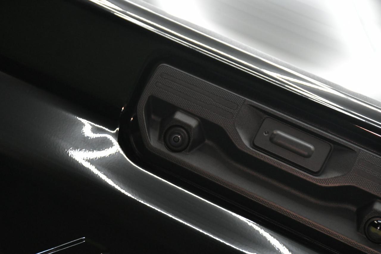Chevrolet Silverado 2500HD Custom Crew Cab Short Box 4WD 2026