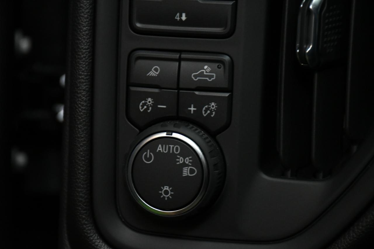 Chevrolet Silverado 2500HD Custom Crew Cab Short Box 4WD 2026