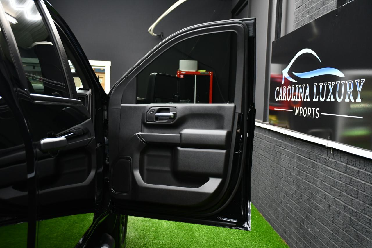 Chevrolet Silverado 2500HD Custom Crew Cab Short Box 4WD 2026