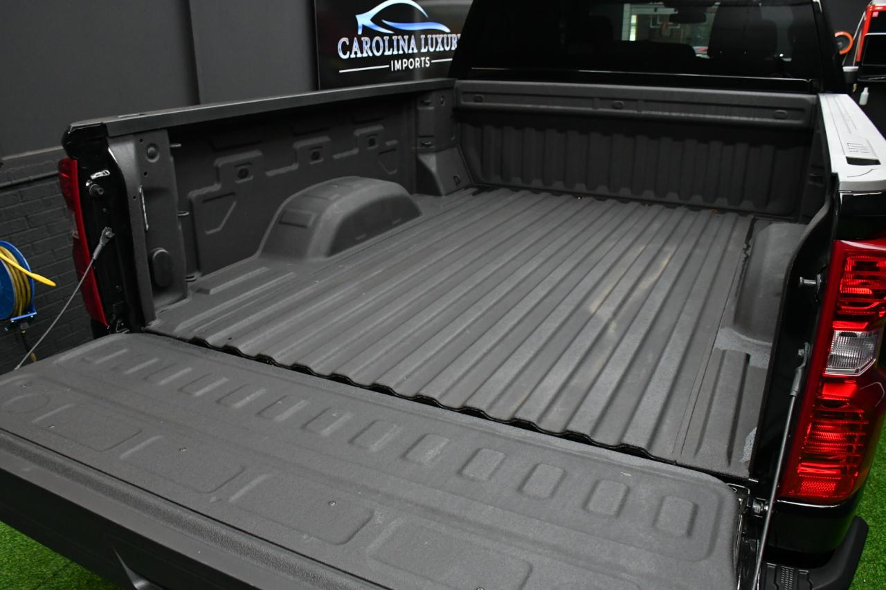 Chevrolet Silverado 2500HD Custom Crew Cab Short Box 4WD 2026