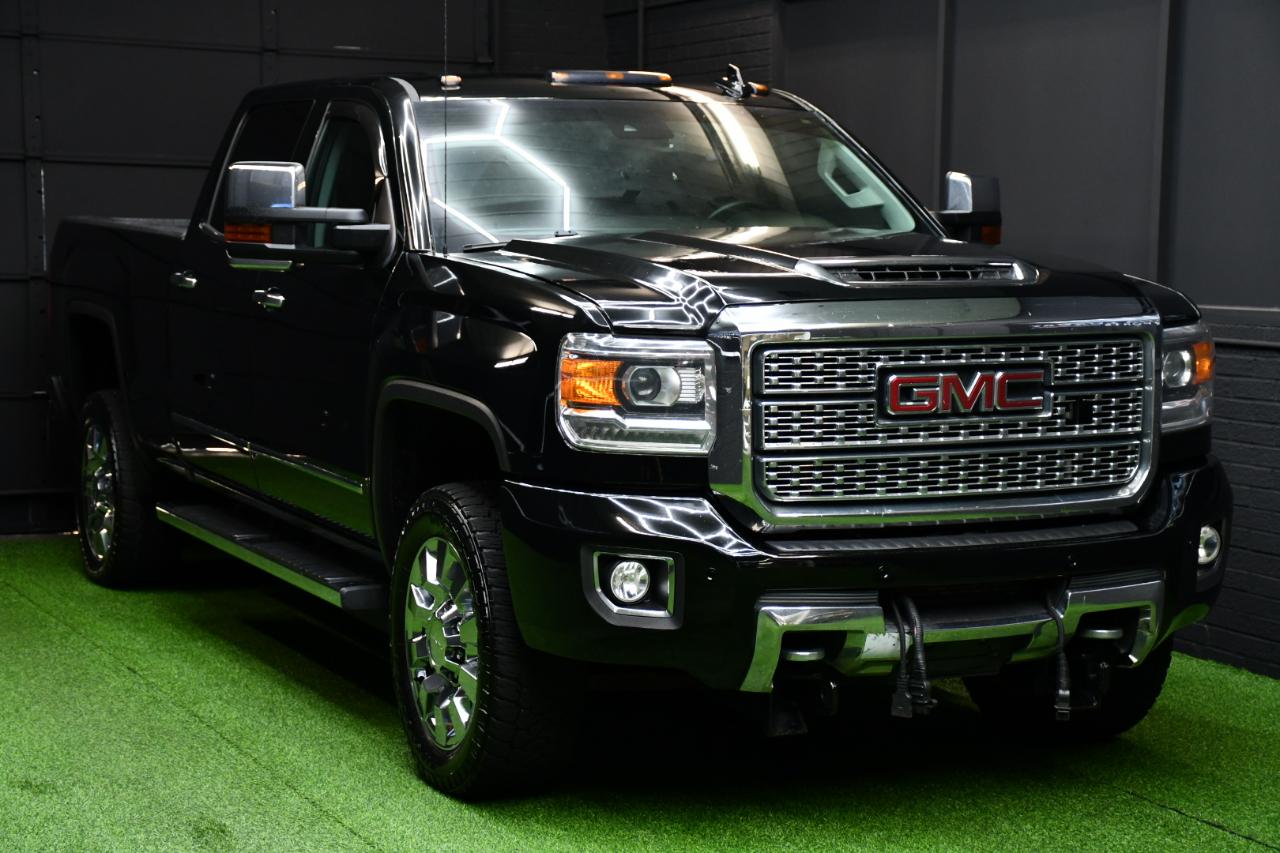 GMC Sierra 2500HD Denali Crew Cab 4WD 2019