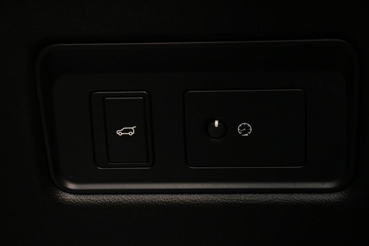 Land Rover Range Rover Sport SVR 2021