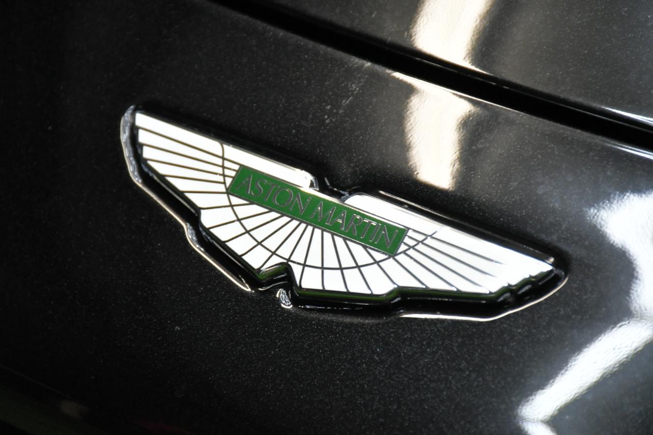 Aston Martin Vantage Base 2020