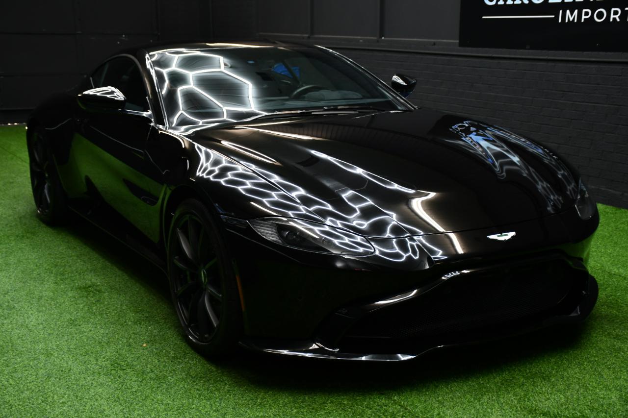 Aston Martin Vantage Base 2020