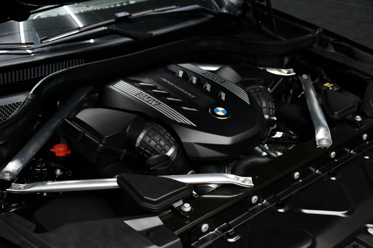 BMW X5 M50i 2021