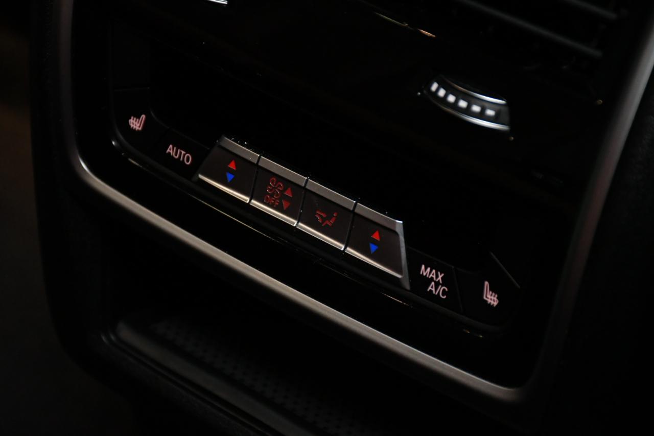 BMW X5 M50i 2021