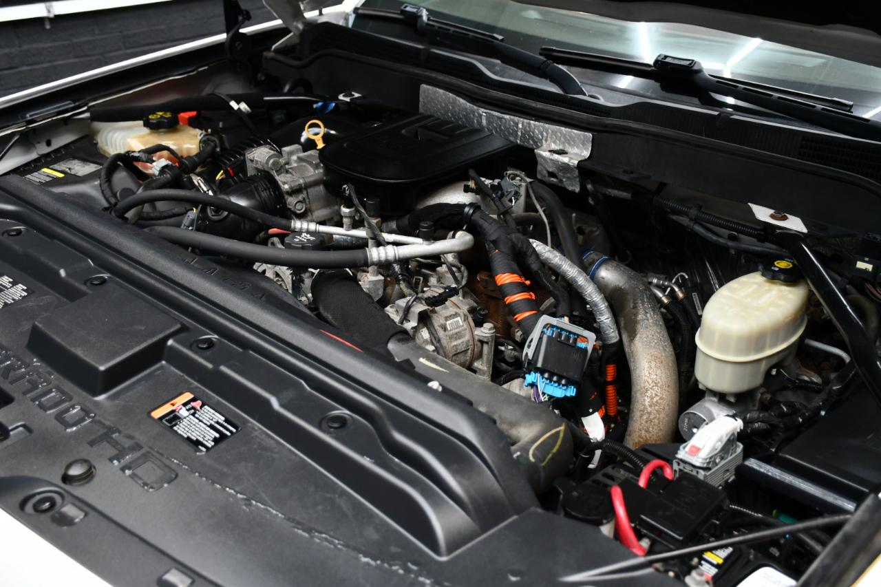 Chevrolet Silverado 2500HD High Country Crew Cab Short Box 4WD 2015