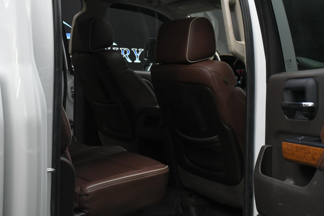 Chevrolet Silverado 2500HD High Country Crew Cab Short Box 4WD 2015