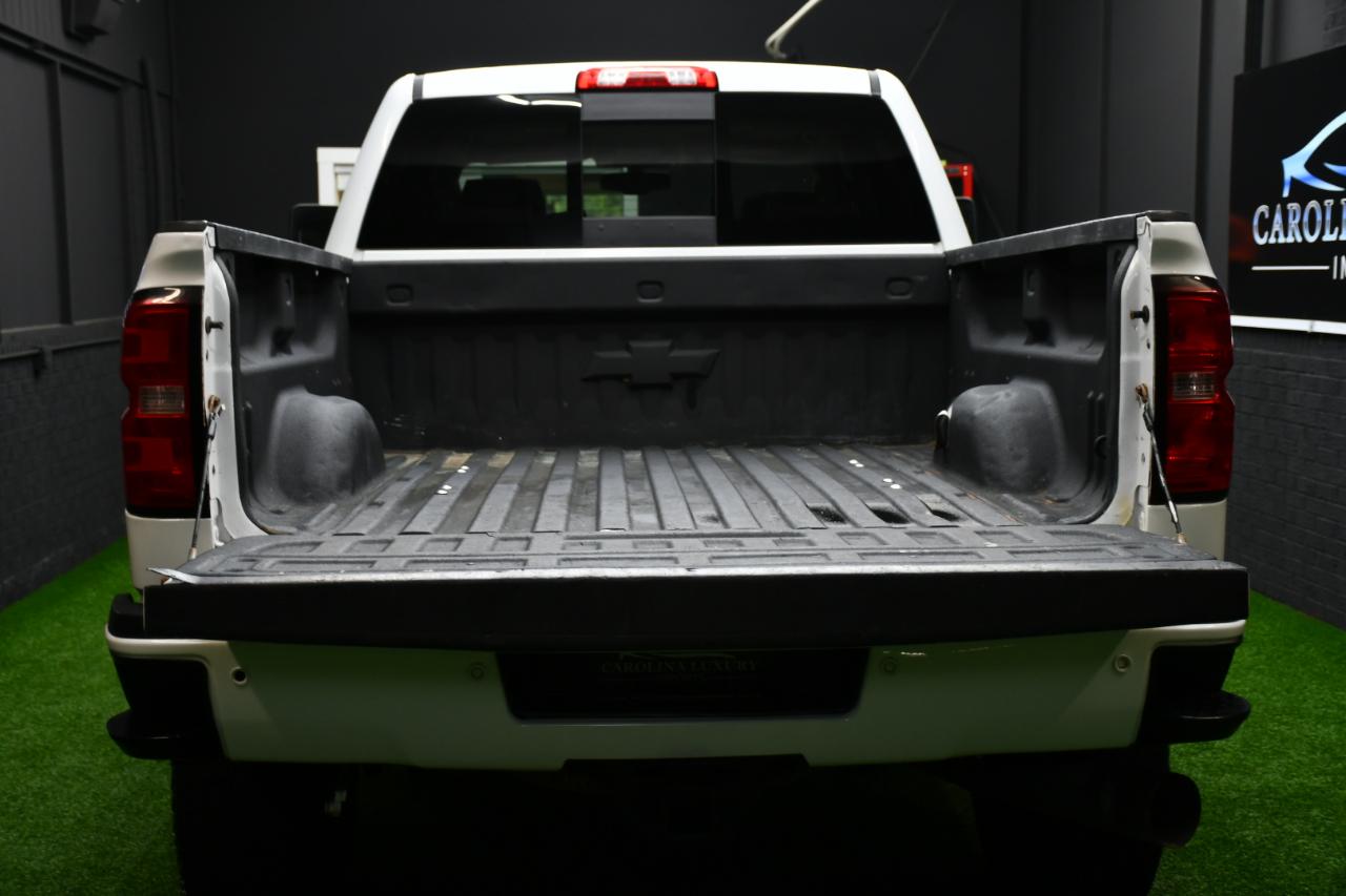 Chevrolet Silverado 2500HD High Country Crew Cab Short Box 4WD 2015