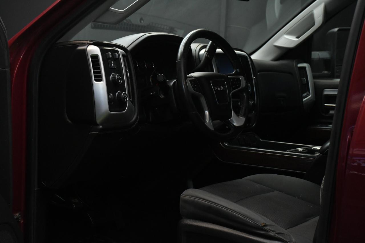 GMC Sierra 2500HD SLE Crew Cab 4WD 2015