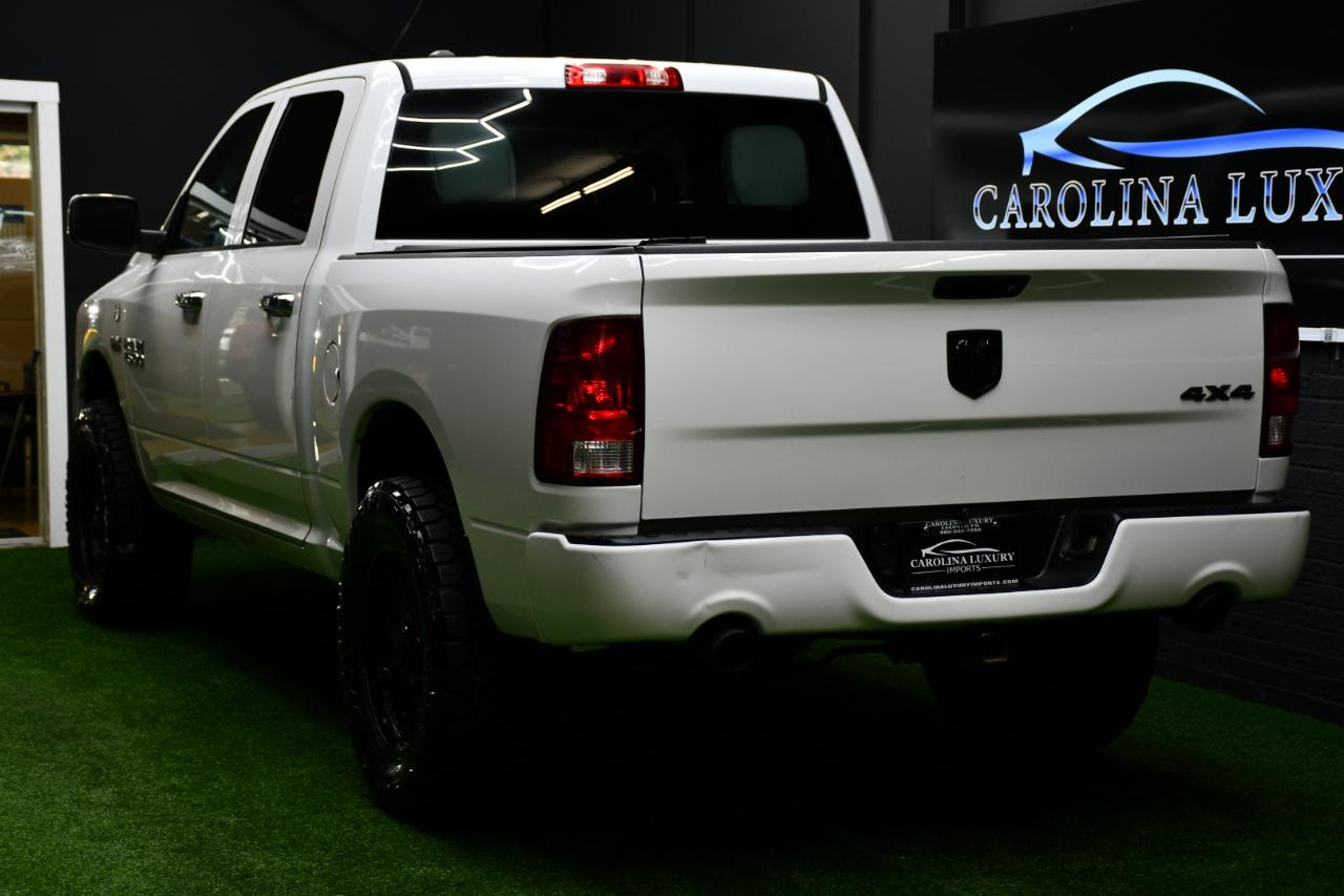 RAM 1500 Tradesman Crew Cab SWB 4WD 2017