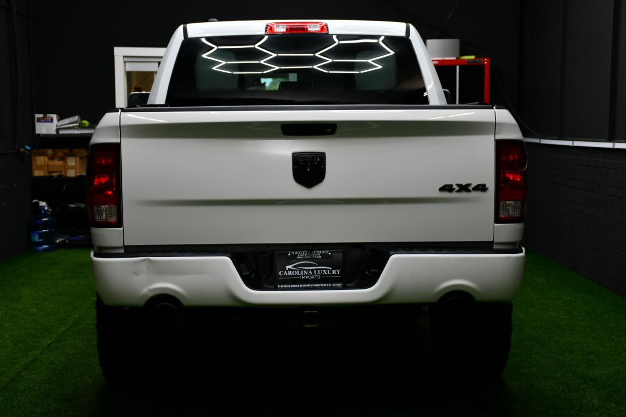 RAM 1500 Tradesman Crew Cab SWB 4WD 2017