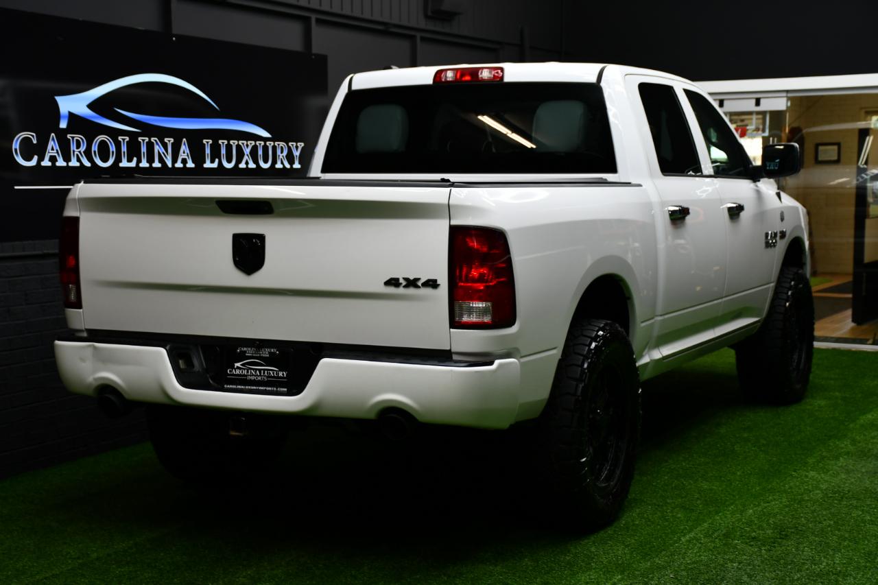 RAM 1500 Tradesman Crew Cab SWB 4WD 2017
