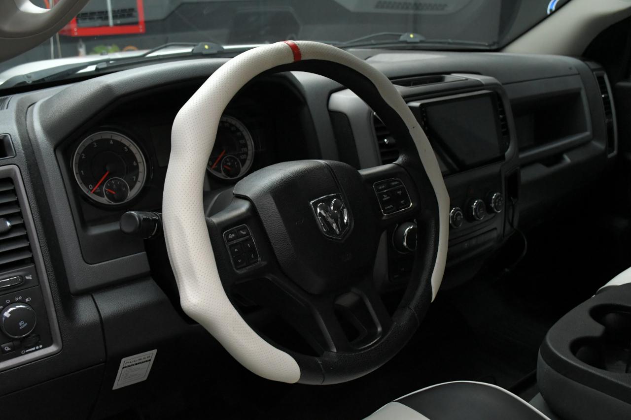 RAM 1500 Tradesman Crew Cab SWB 4WD 2017