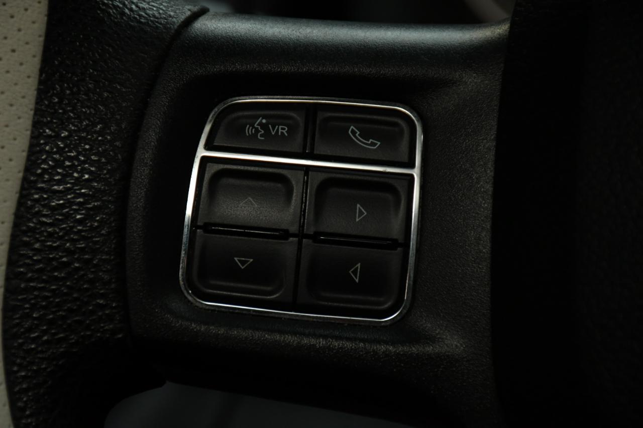RAM 1500 Tradesman Crew Cab SWB 4WD 2017