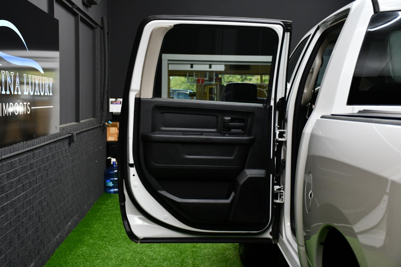 RAM 1500 Tradesman Crew Cab SWB 4WD 2017