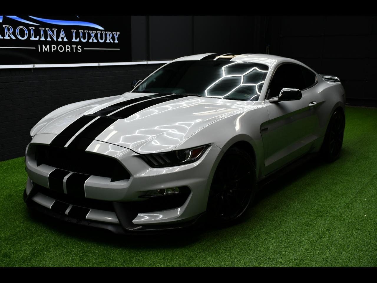 Ford Shelby GT350 Base 2017