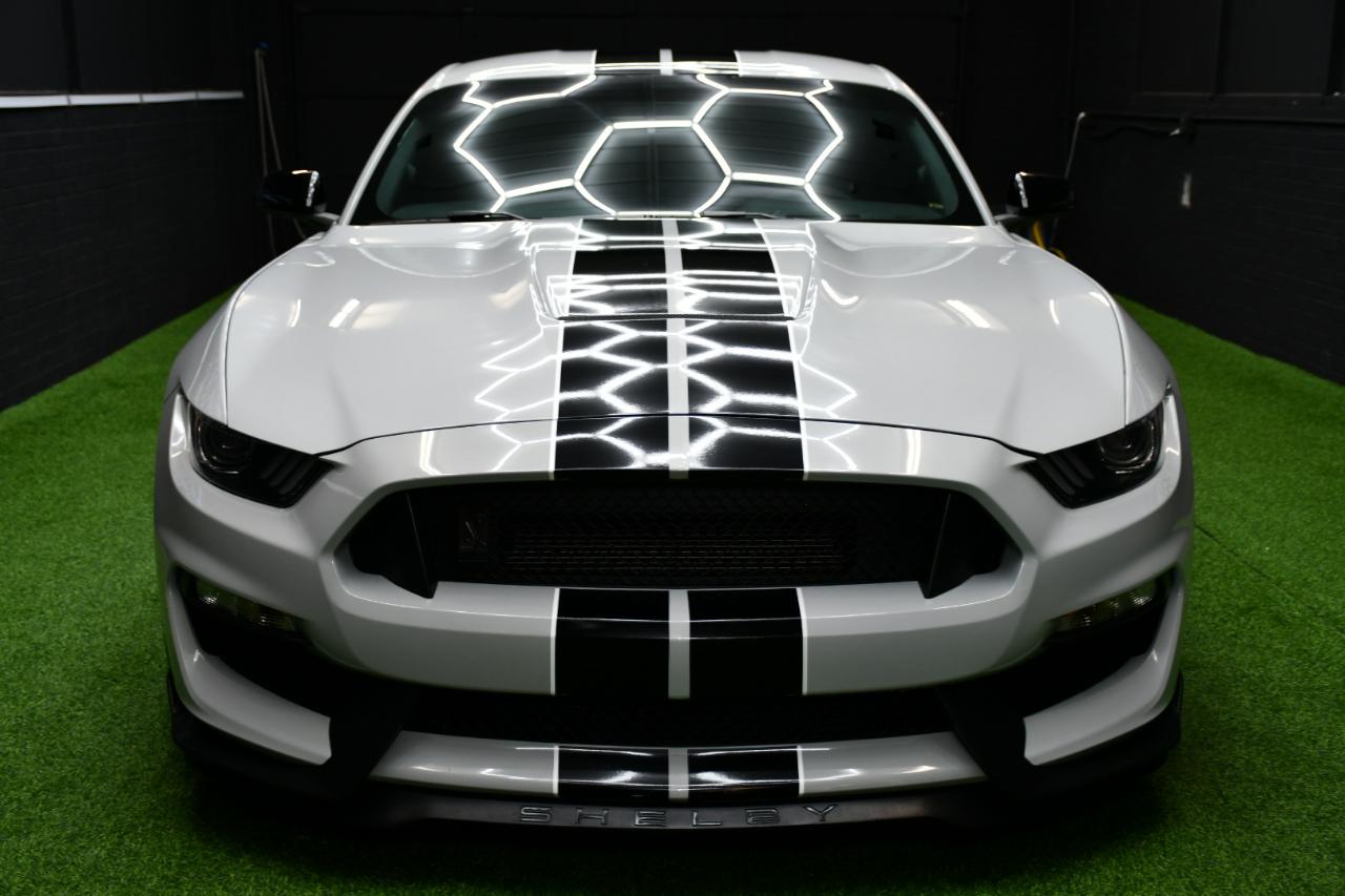 Ford Shelby GT350 Base 2017