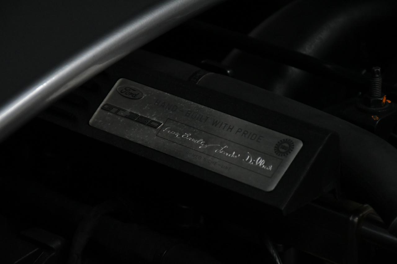 Ford Shelby GT350 Base 2017