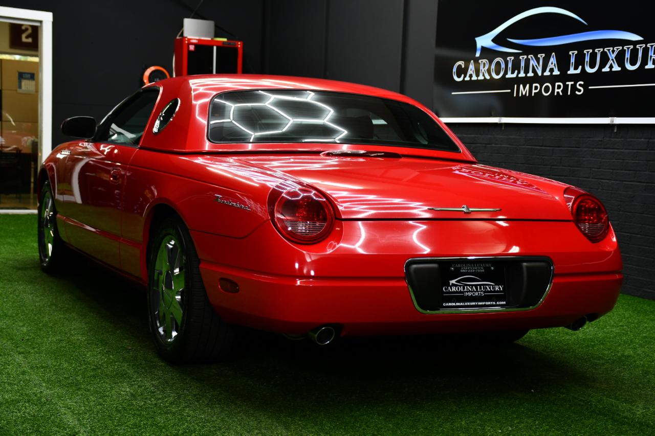 Ford Thunderbird Deluxe 2002