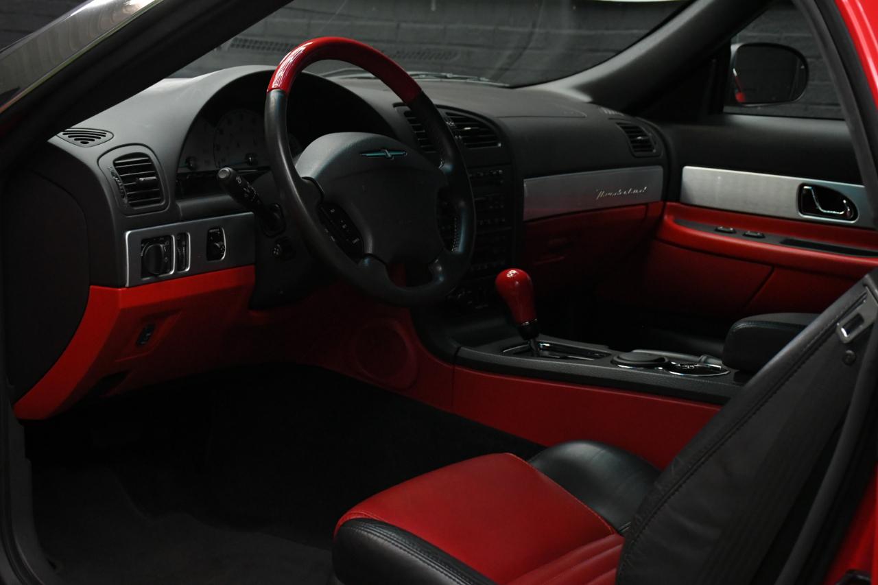 Ford Thunderbird Deluxe 2002