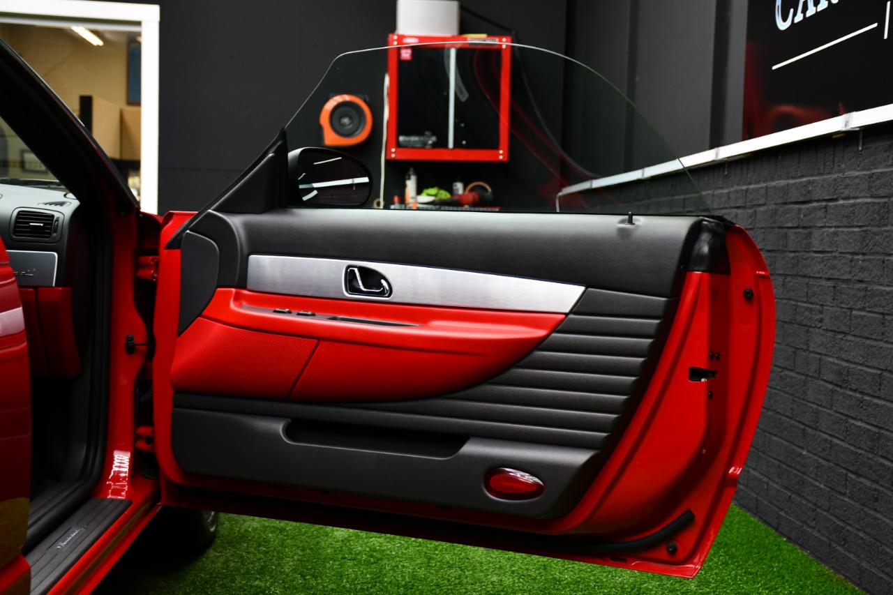 Ford Thunderbird Deluxe 2002