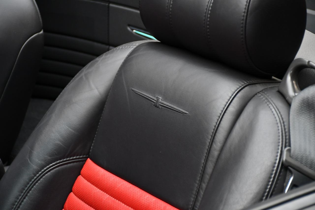 Ford Thunderbird Deluxe 2002