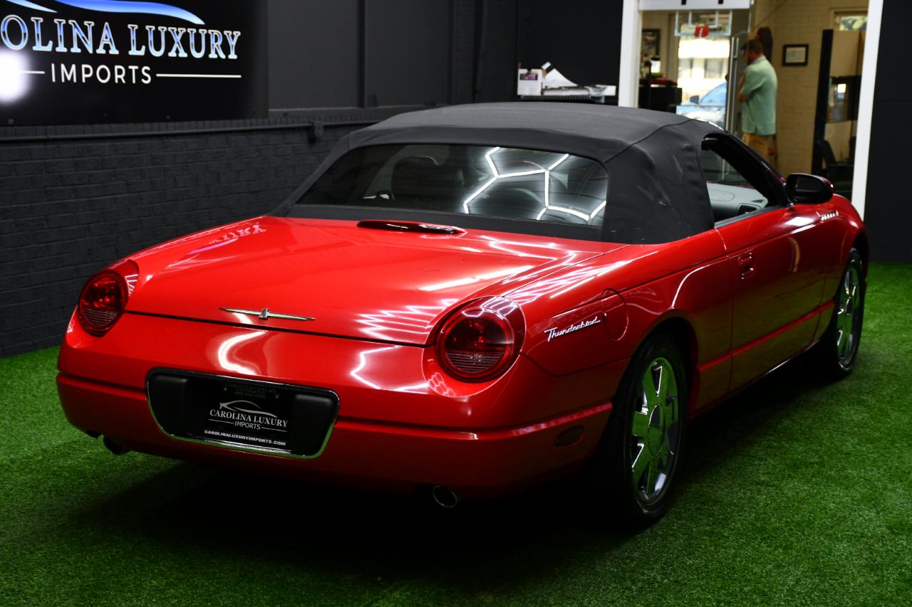 Ford Thunderbird Deluxe 2002