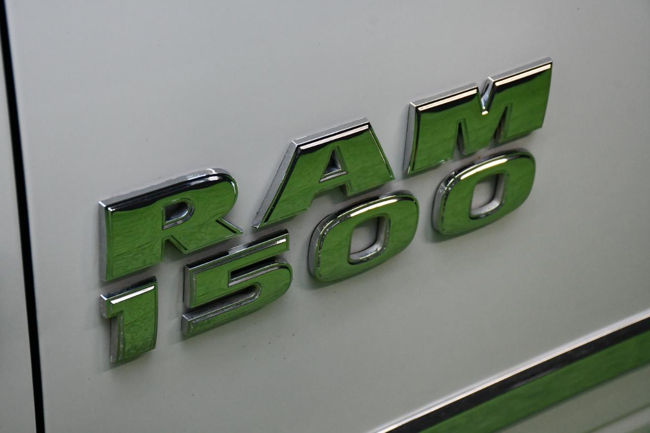 RAM 1500 Laramie Crew Cab SWB 4WD 2015